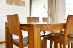 A dining room furniture set